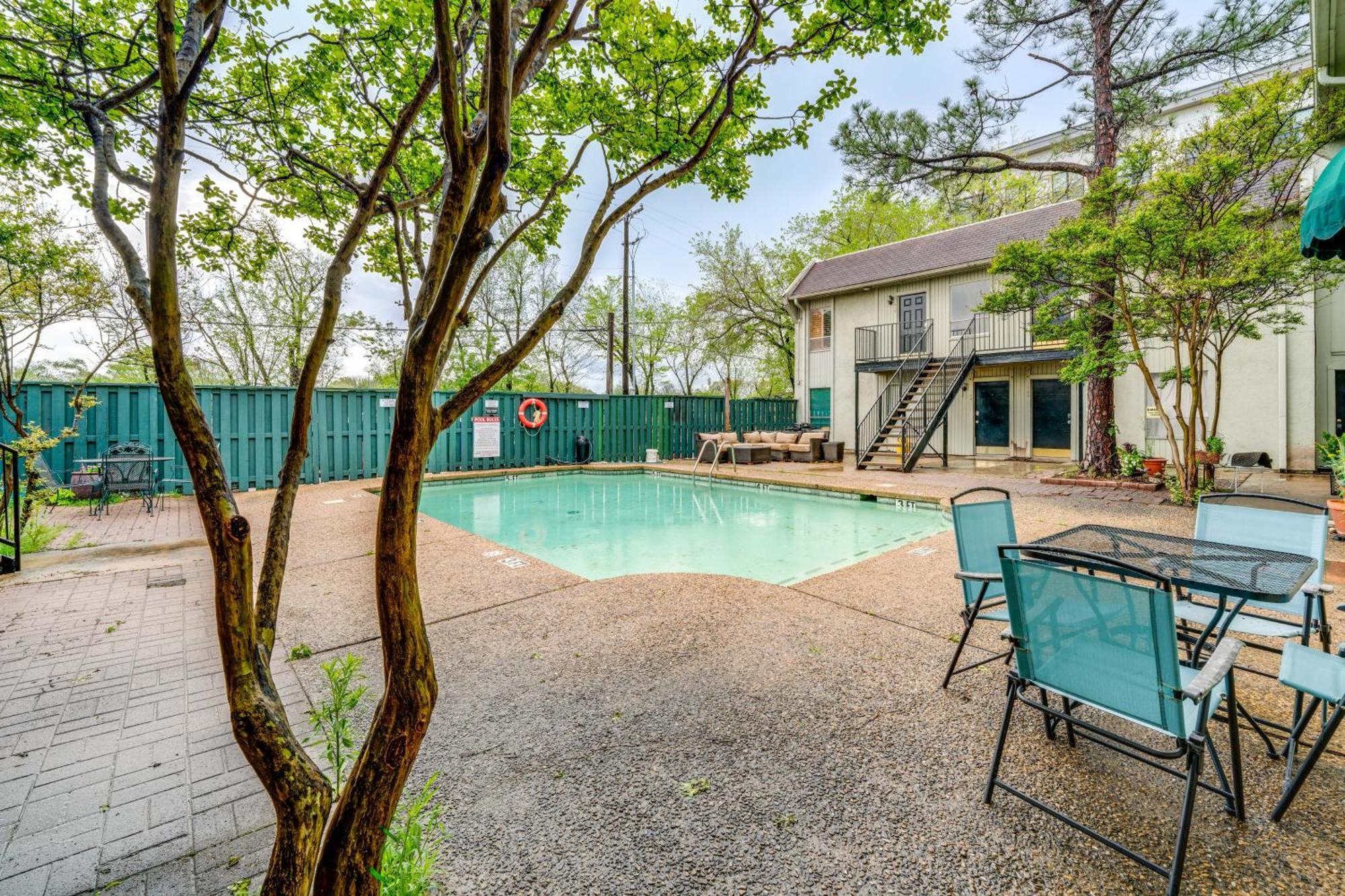 Walkable About 3 Mi To Downtown! * Dallas