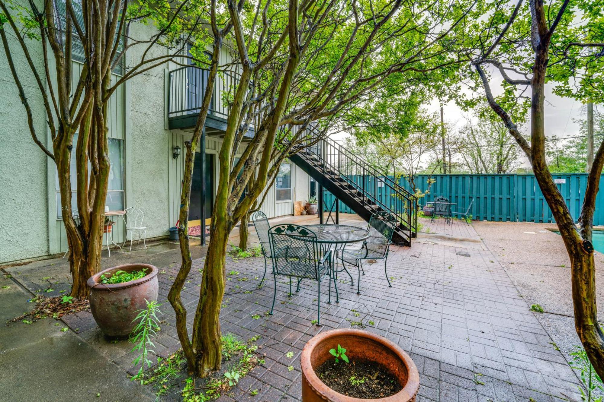 Walkable About 3 Mi To Downtown! Dallas